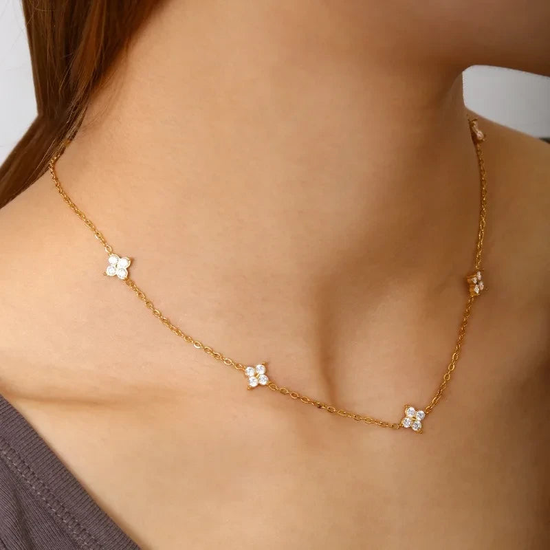Four Leaf Clover Zircon Pendant Necklace
